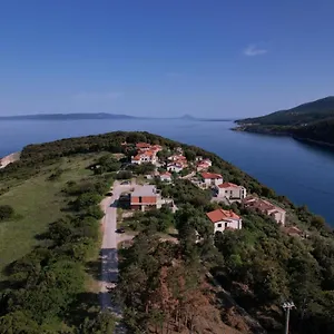  Apartment Giana